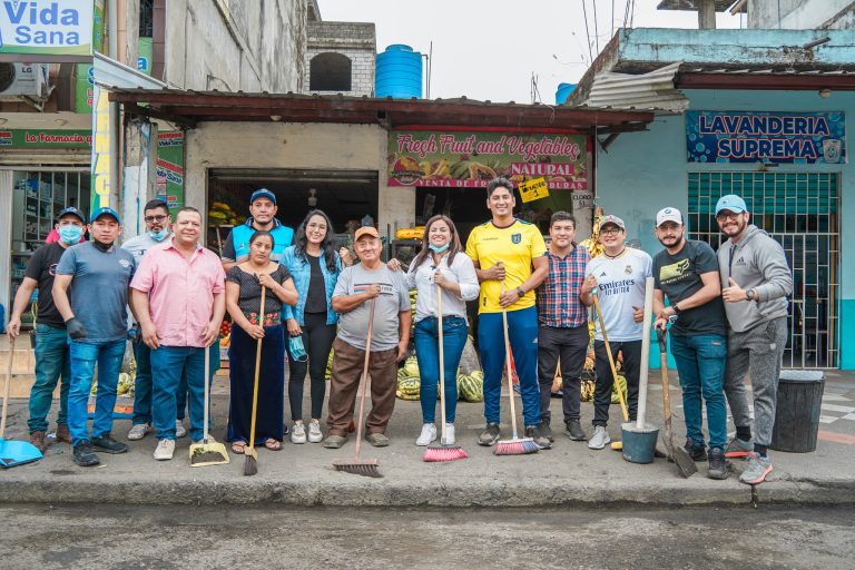MINGA DE LIMPIEZA EN LA TIERRA DULCE DEL CAÑAR