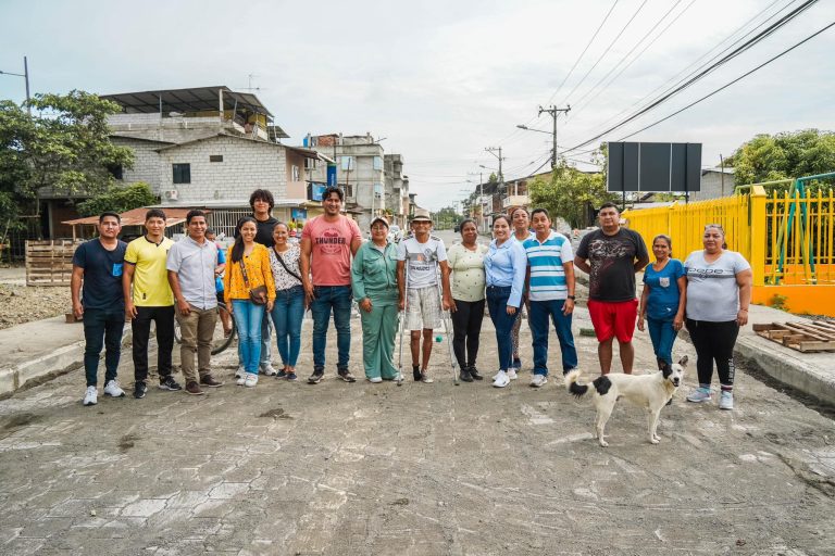 ADOQUINADO EN MANUEL DE J. CALLE