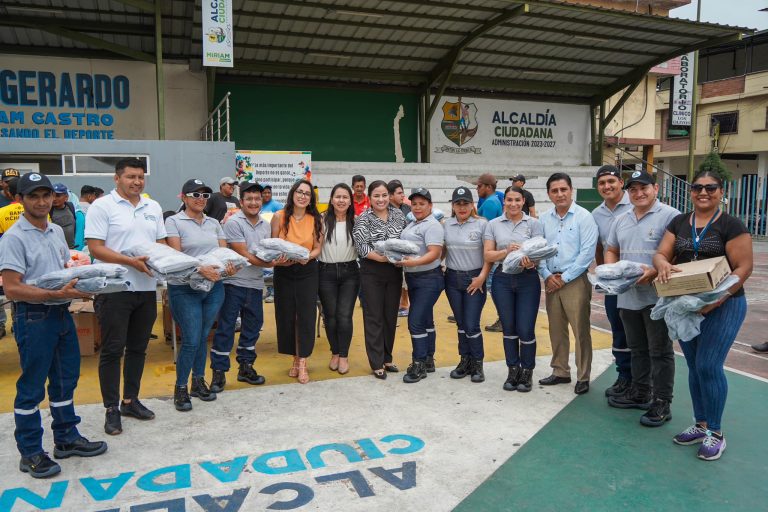 ALCALDÍA CIUDADANA – ENTREGA DE UNIFORMES
