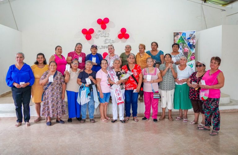 ALCALDÍA CIUDADANA – HOMENAJE A LAS MAMITAS DEL PROYECTO EDAD DORADA