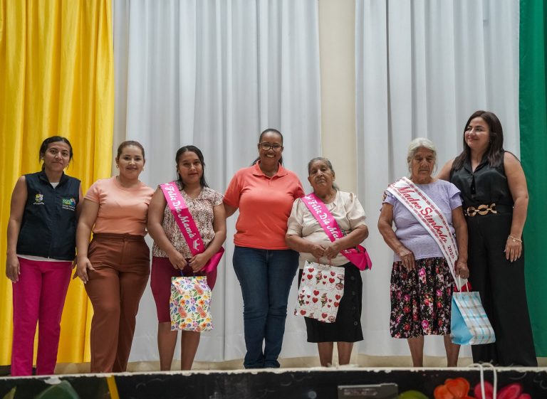 ALCALDÍA CIUDADANA – HOMENAJE A LAS MADRES CCPD