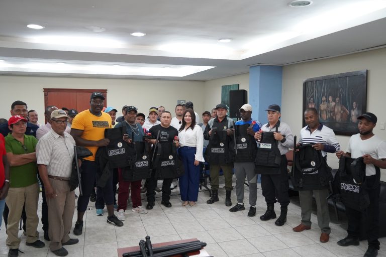 ALCALDÍA CIUDADANA – ENTREGA DE IMPLEMENTOS