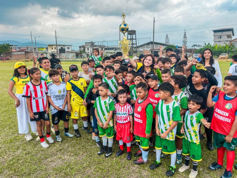 ALCALDÍA CIUDADANA – IMPULSANDO EL DEPORTE – ESCUELAS DE FÚTBOL MUNICIPAL