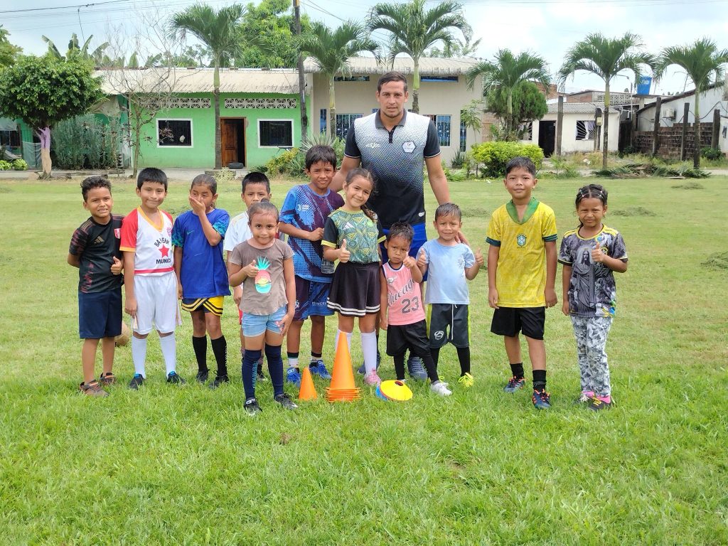 ALCALDÍA CIUDADANA - ESCUELA DE FÚTBOL MUNICIPAL - PUEBLO NUEVO