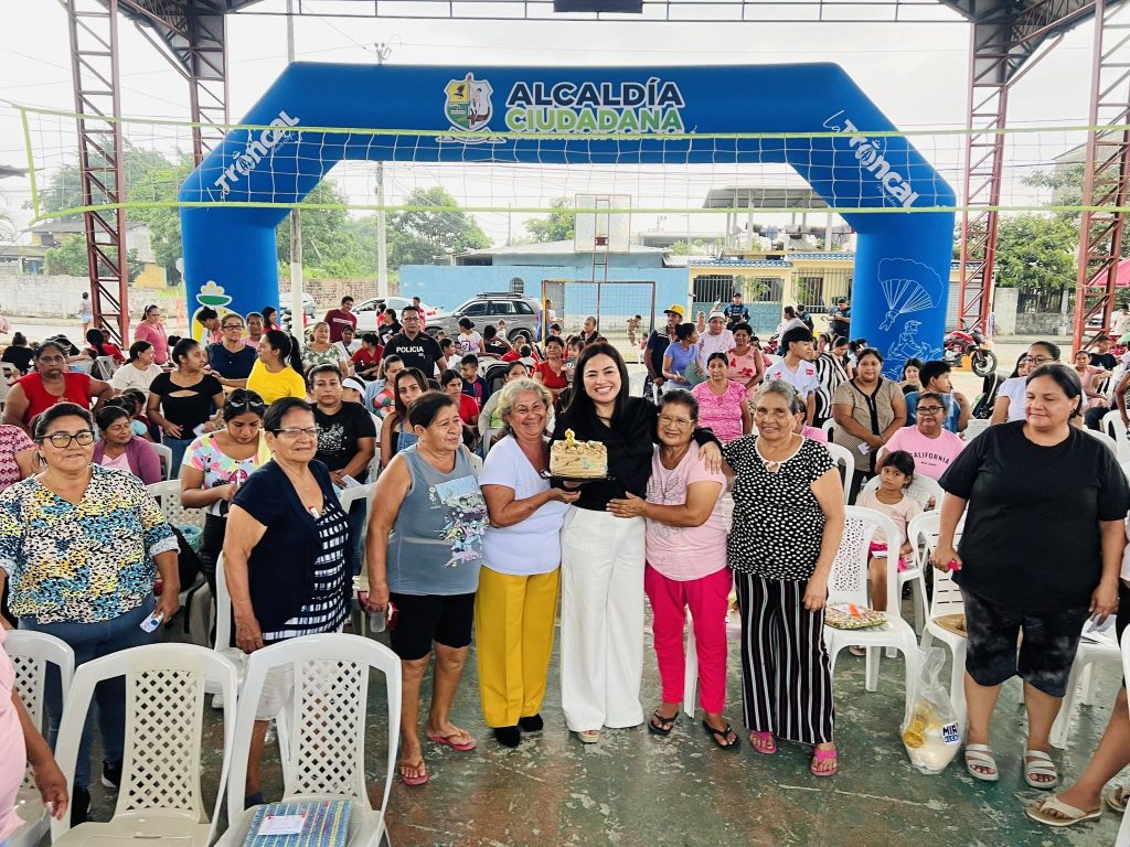 ALCALDÍA CIUDADANA - HOMENAJE DÍA DE LAS MADRES