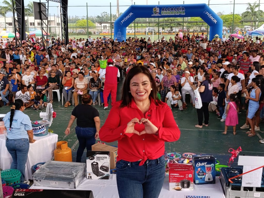 ALCALDÍA CIUDADANA - HOMENAJE POR EL DÍA DE LAS MADRES